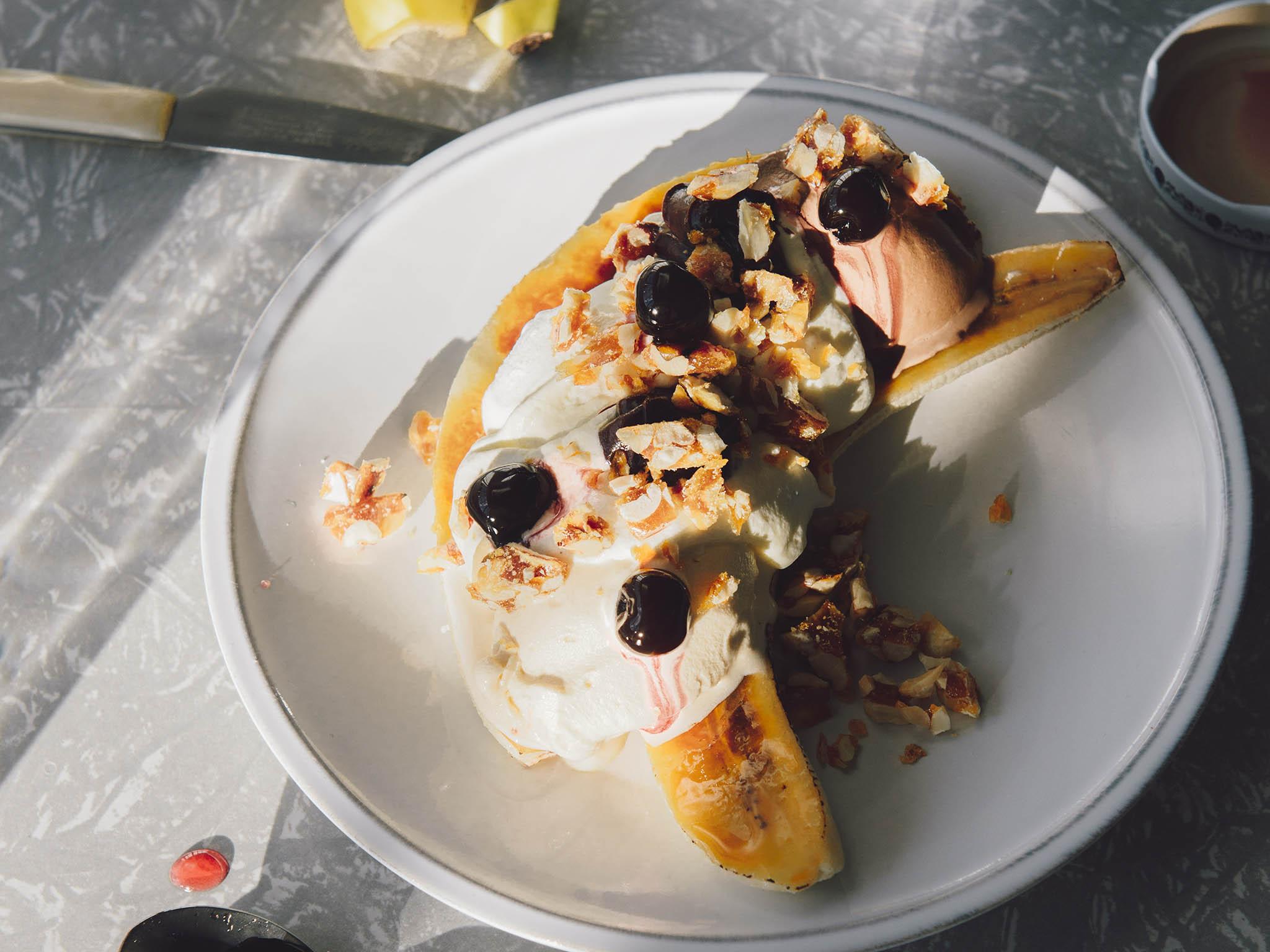 A fresh take on an old classic: golden bananas with chocolate gelato is an irresistible treat