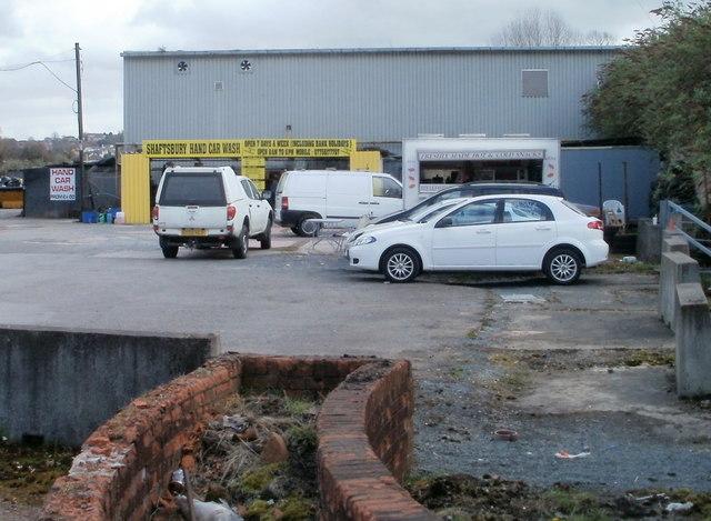 The 23-year-old migrant had been working at a car wash in Newport on Saturday morning when immigration officers arrived on the scene and reportedly started chasing workers, causing them to “scatter”