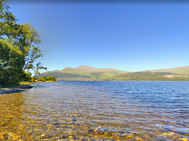 A young man has died in Loch Lomond