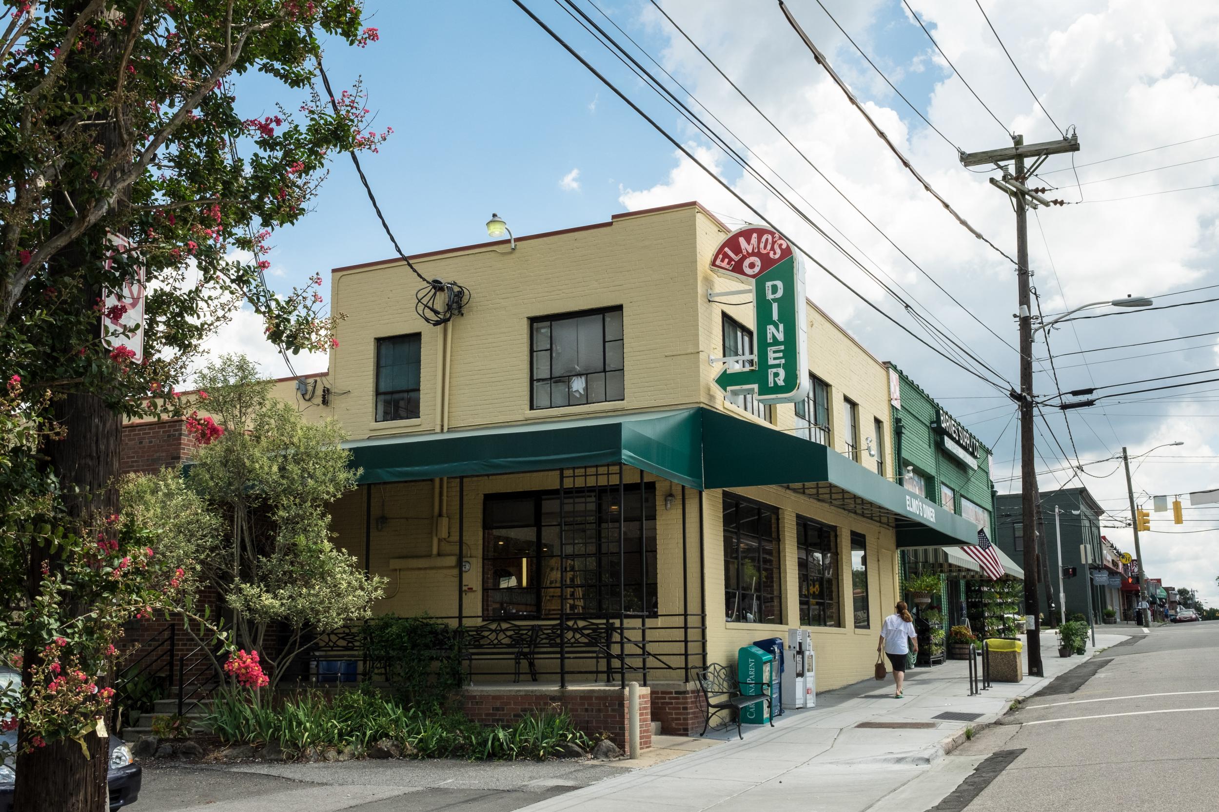 Elmo’s Diner is pure Americana