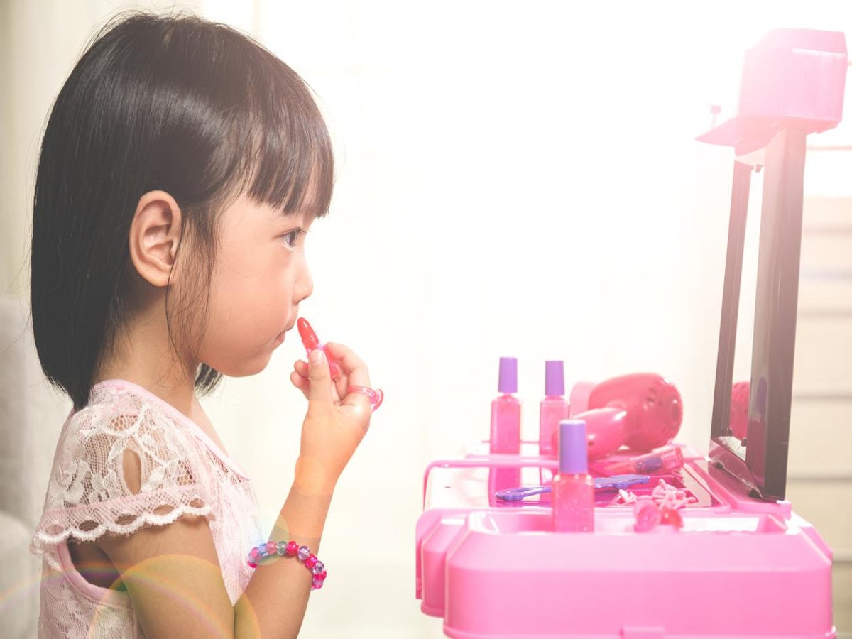 8 Parents on Letting Little Kids Wear Makeup