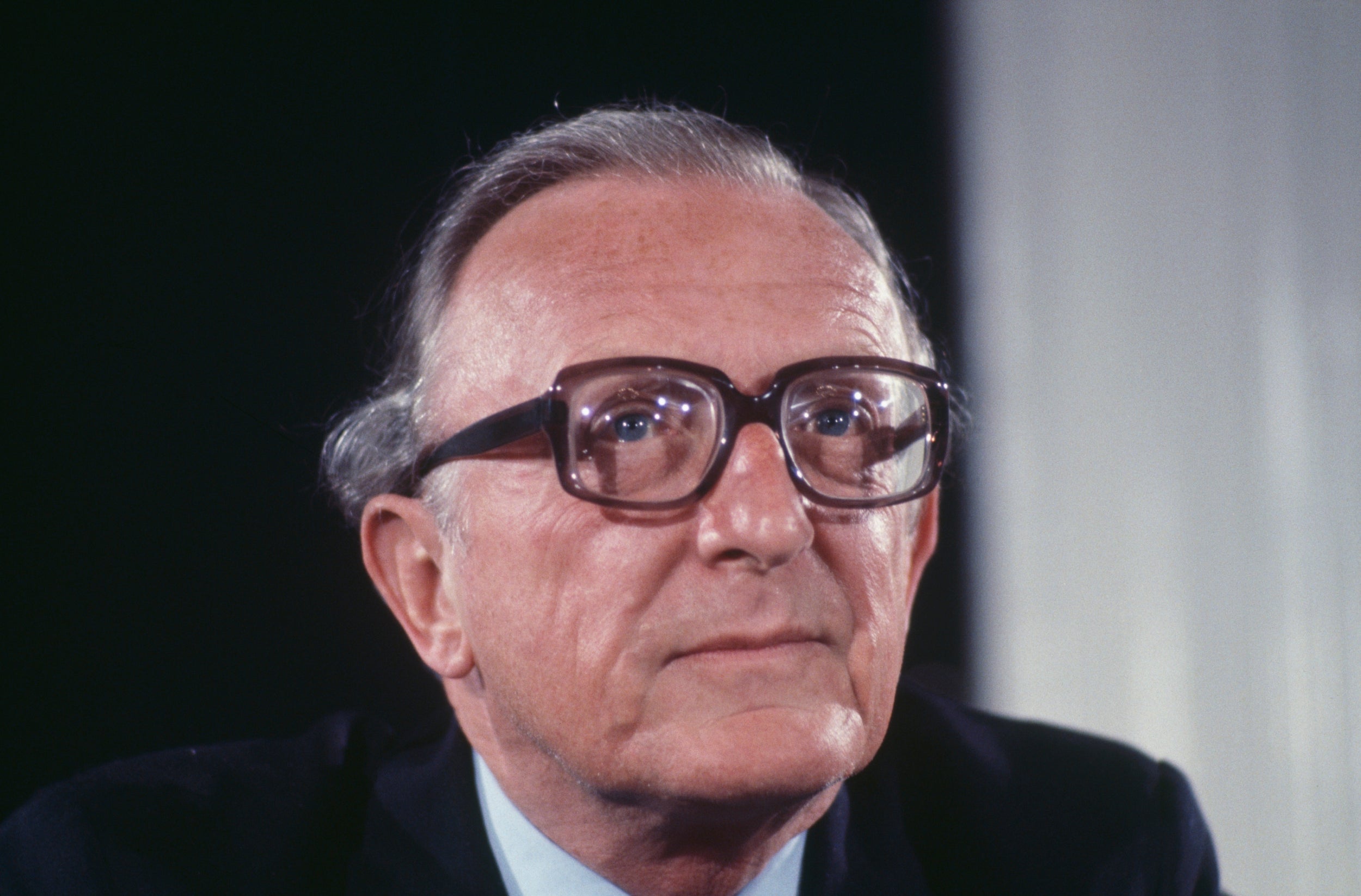 Lord Carrington was foreign secretary in 1982 when Argentina invaded the Falklands Islands