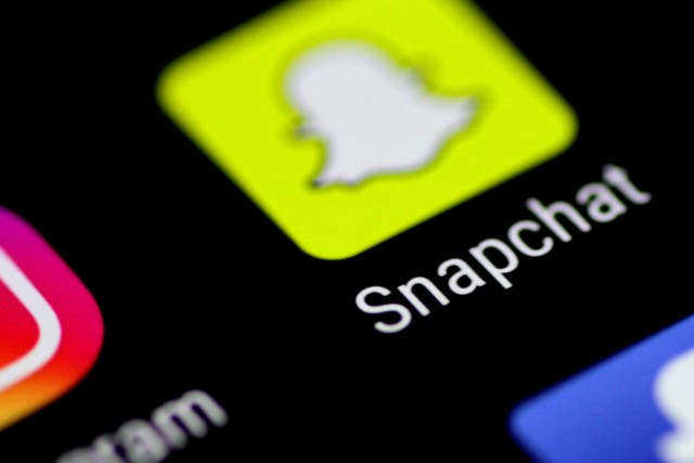 Snapchat users are reporting the app is repeatedly crashing