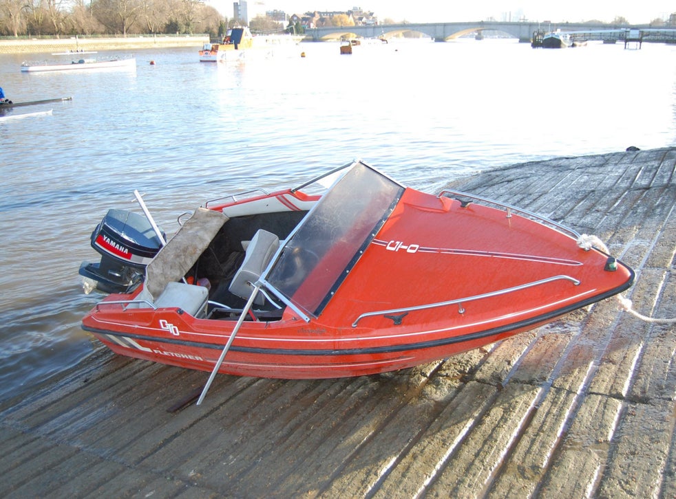 Woman Dies After Being Thrown Out Of Speedboat During First Date On River Thames The Independent The Independent