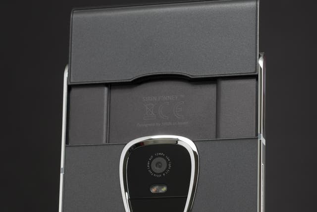 The sliding design allows a second display to appear above the main screen of the Finney smartphone, allowing users to see cryptocurrency in a cold storage wallet