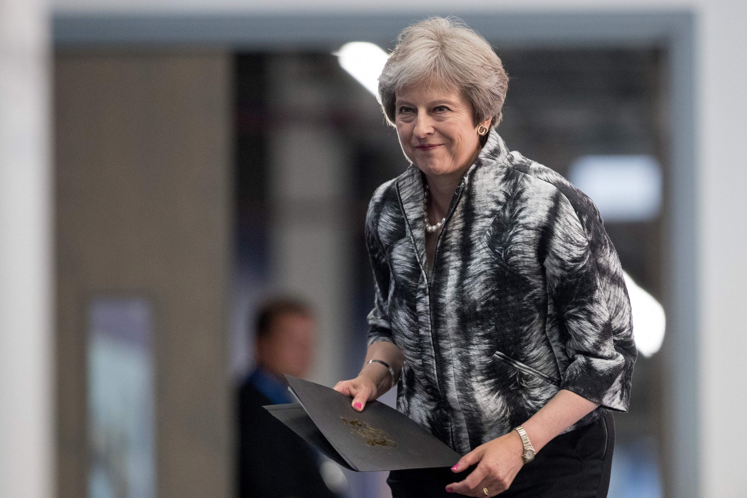 Brexit - LIVE: Theresa May survives customs vote humiliation by six votes despite Tory rebellion
