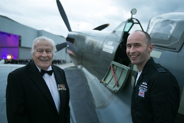 Geoffrey Wellum (left), has passed away aged 97. A veteran of the Battle of Britain, he is pictured talking about the Spitfire with Squadron Leader Mark Discombe at RAF Northolt.
