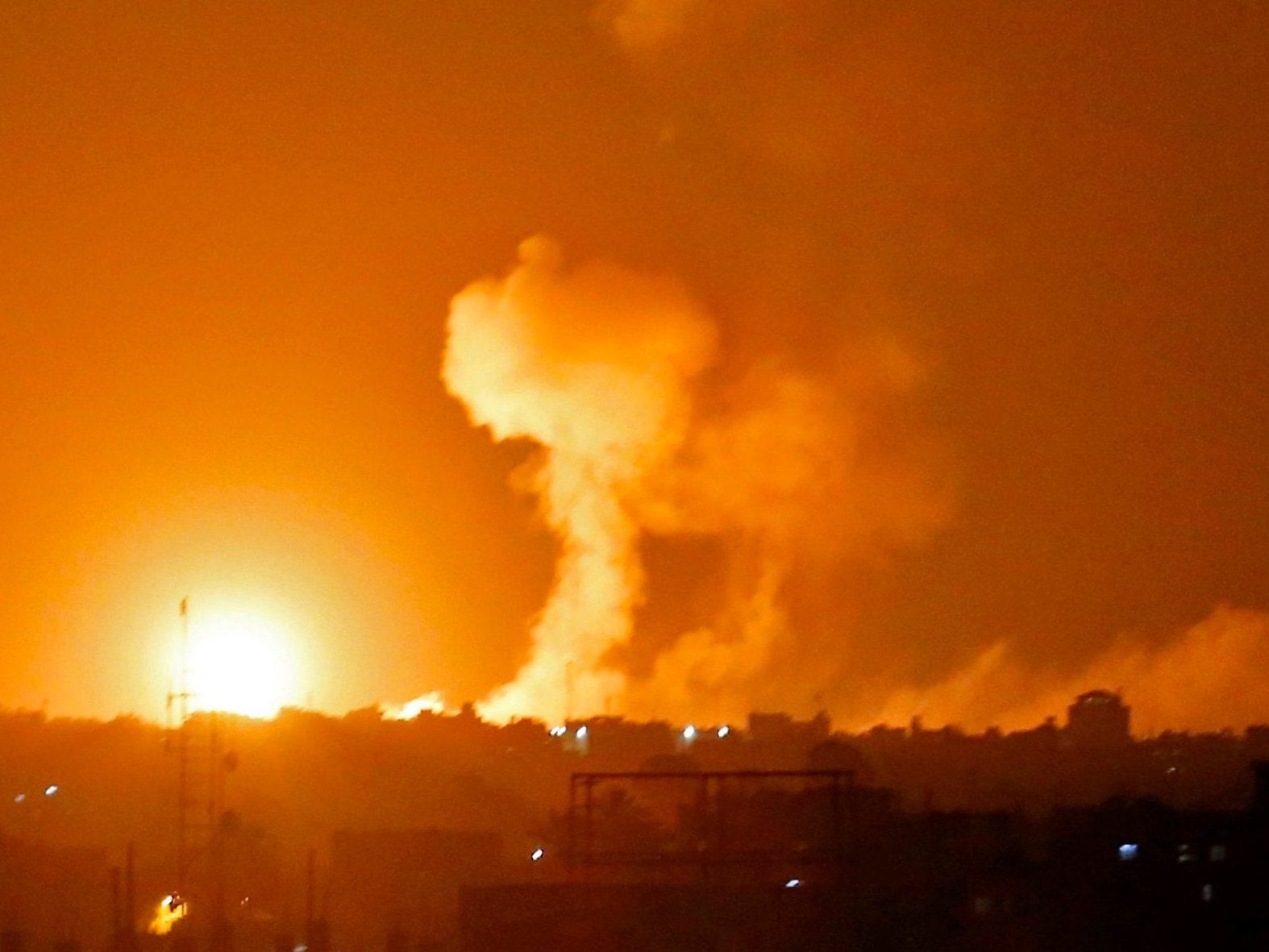 Explosions from Israeli bombardment in Khan Younis in the southern Gaza Strip, 20 July