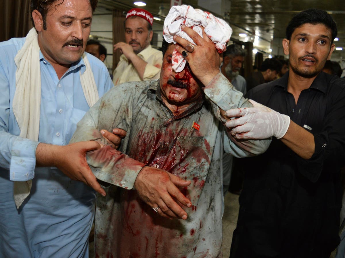 Pakistan election 2018: Fears of instability 'no matter who wins' after brutal and violent campaign