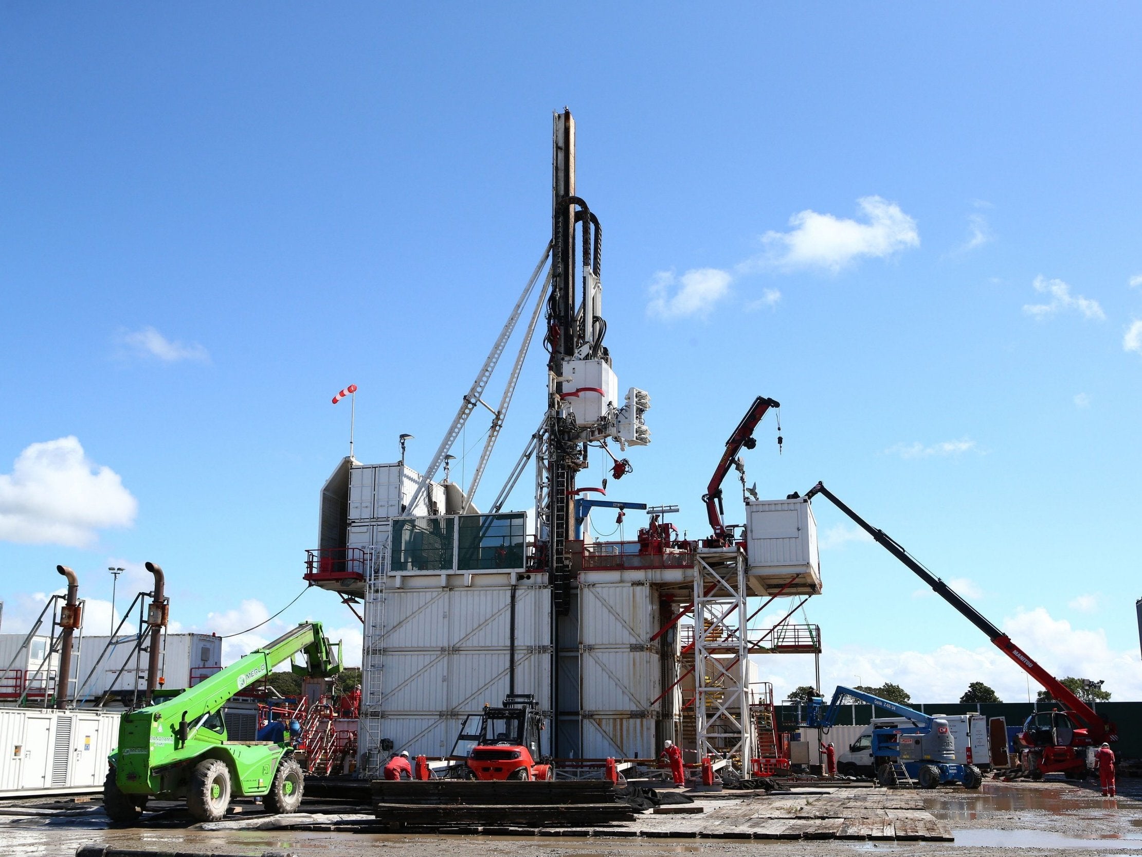 The government has proposed dealing with fracking applications at a national level in order to speed up the process