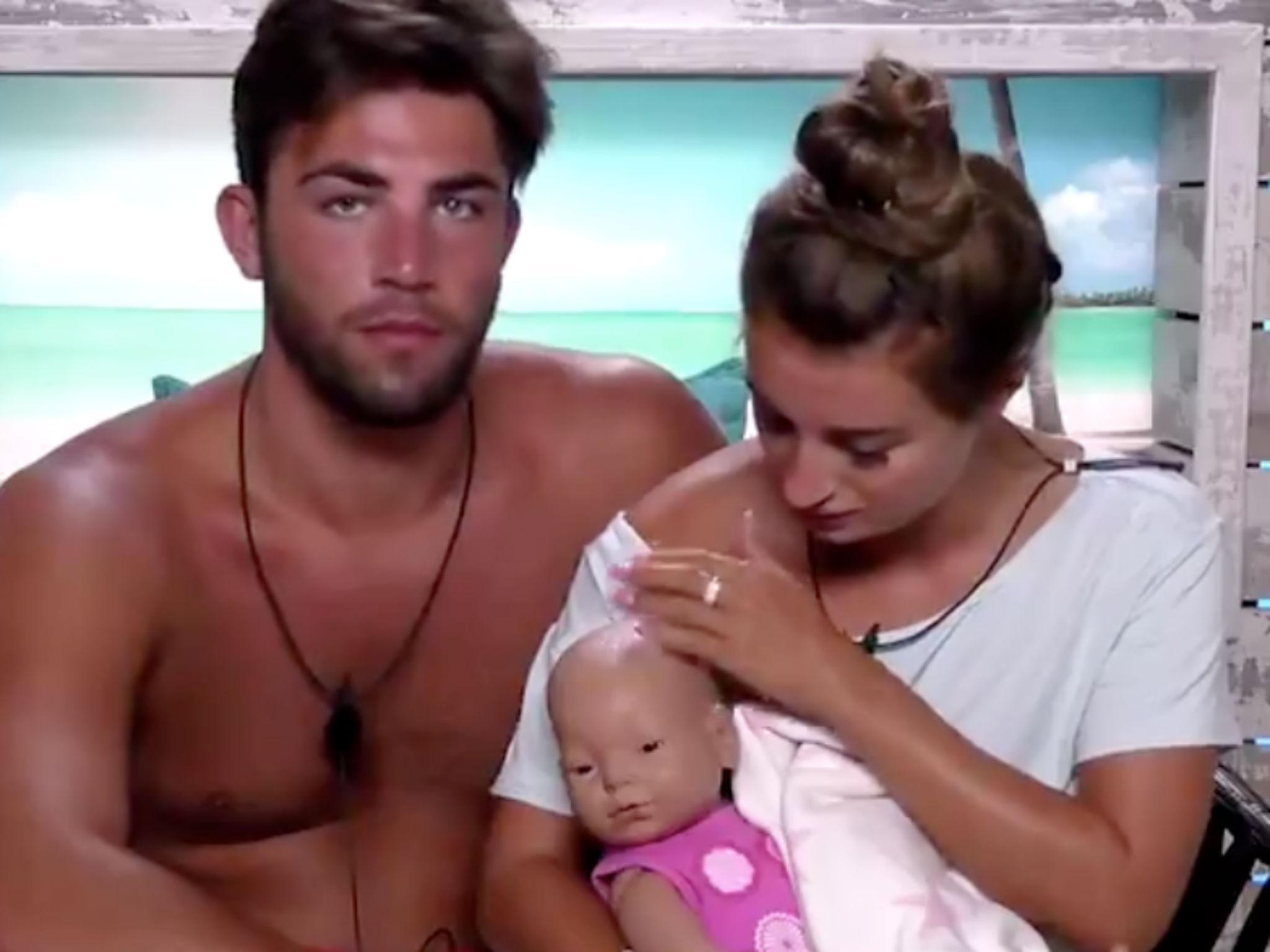 Love Island As It Happened New Jack And Laura Dumped From Itv2