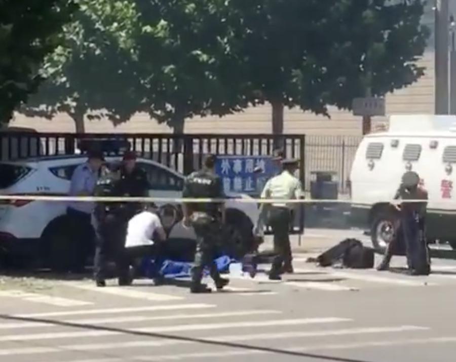 Eyewitnesses report explosion outside US embassy in Beijing