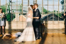 Fainting bridesmaid leads to unique wedding photo going viral