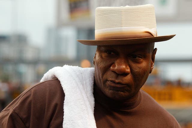 Ving Rhames says he was held at gunpoint by police
