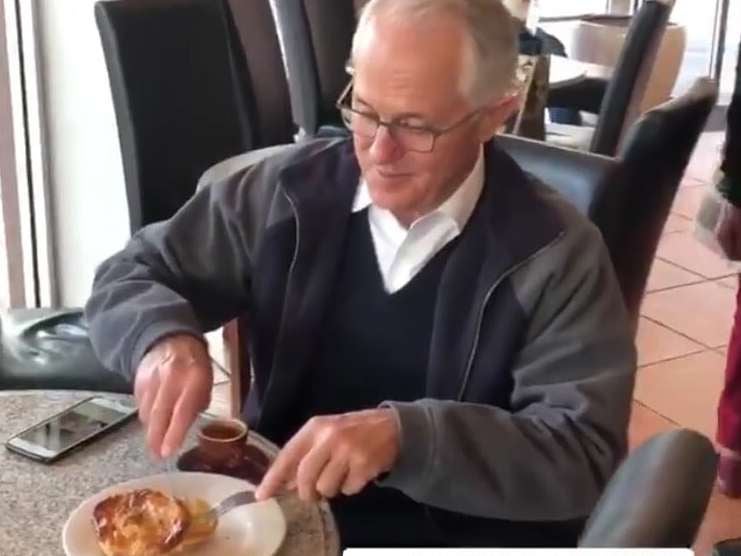 Malcolm Turnbull enrages Australians by eating pie with a knife and fork