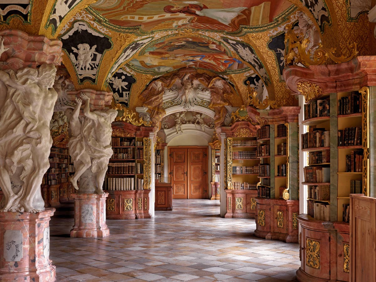 Самая лучшая библиотека. Монастыре аббатство Адмонт, Австрия. Библиотека аббатства Адмонт, Австрия. Библиотека аббатства Меттен Германия. Бенедиктинский монастырь Адмонт.