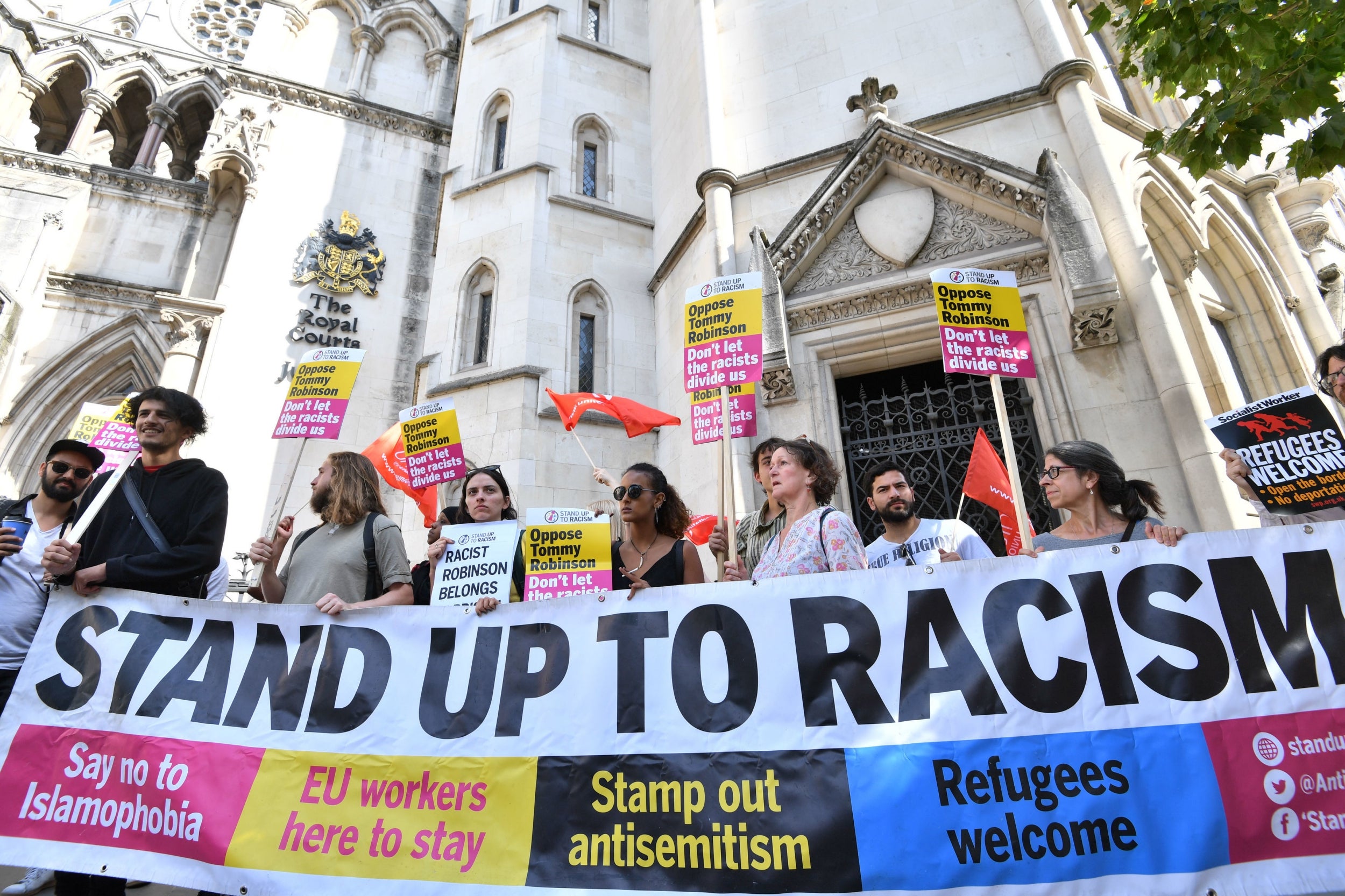 Counter-protesters outside the court