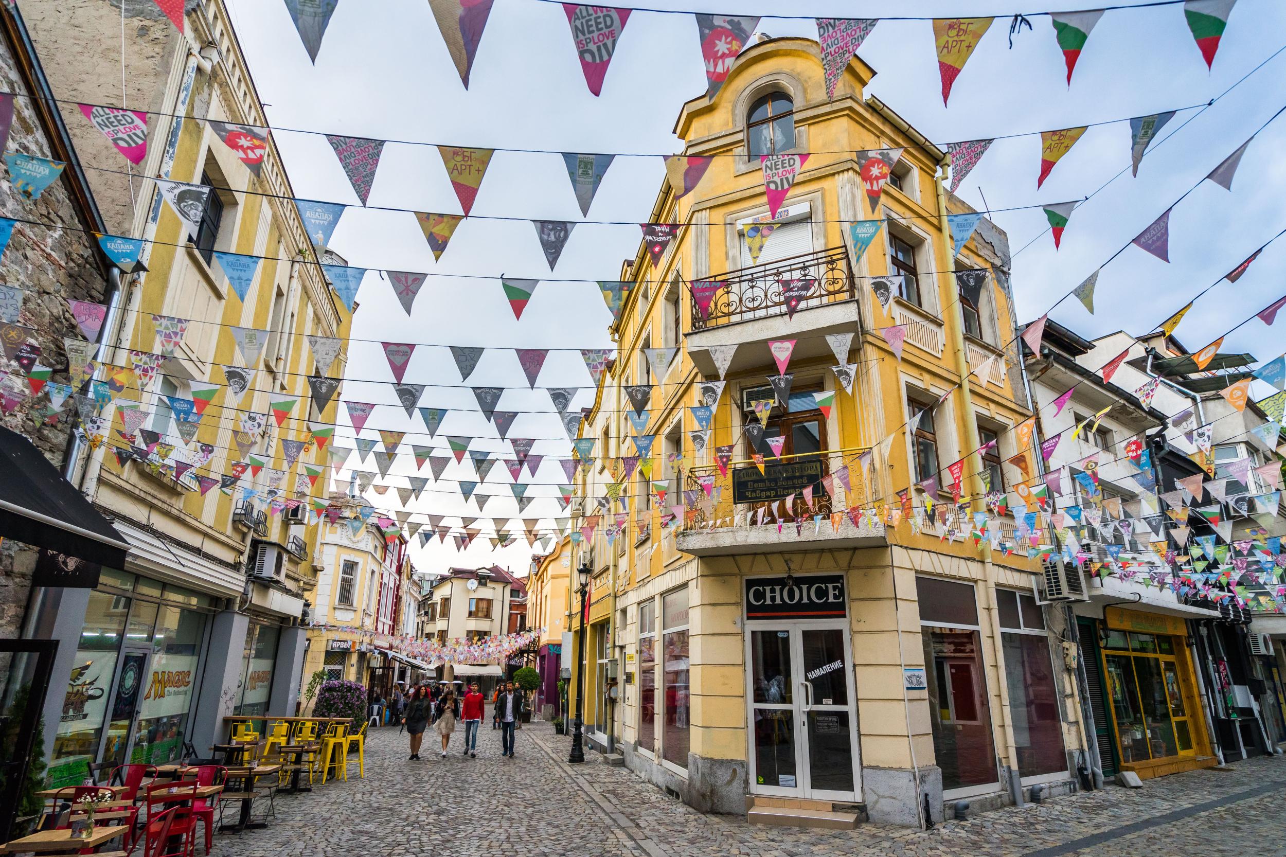 Eat and drink in Plovdiv’s hip and arty Kapana district (iStock)
