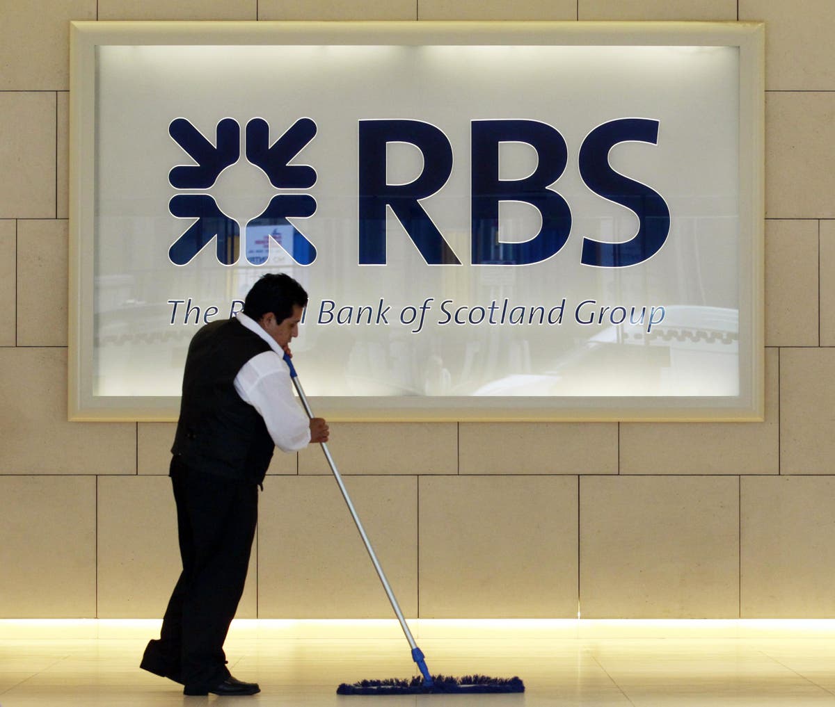 RBS to pay investors for first time in 10 years with the government set to receive £150m