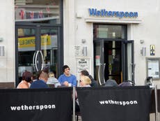 Wetherspoons staff ‘refuse to serve breakfast to homeless men’