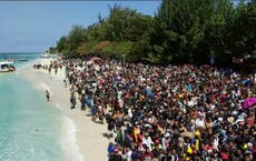 Tourists 'forced to pay to board ships' following Lombok earthquake