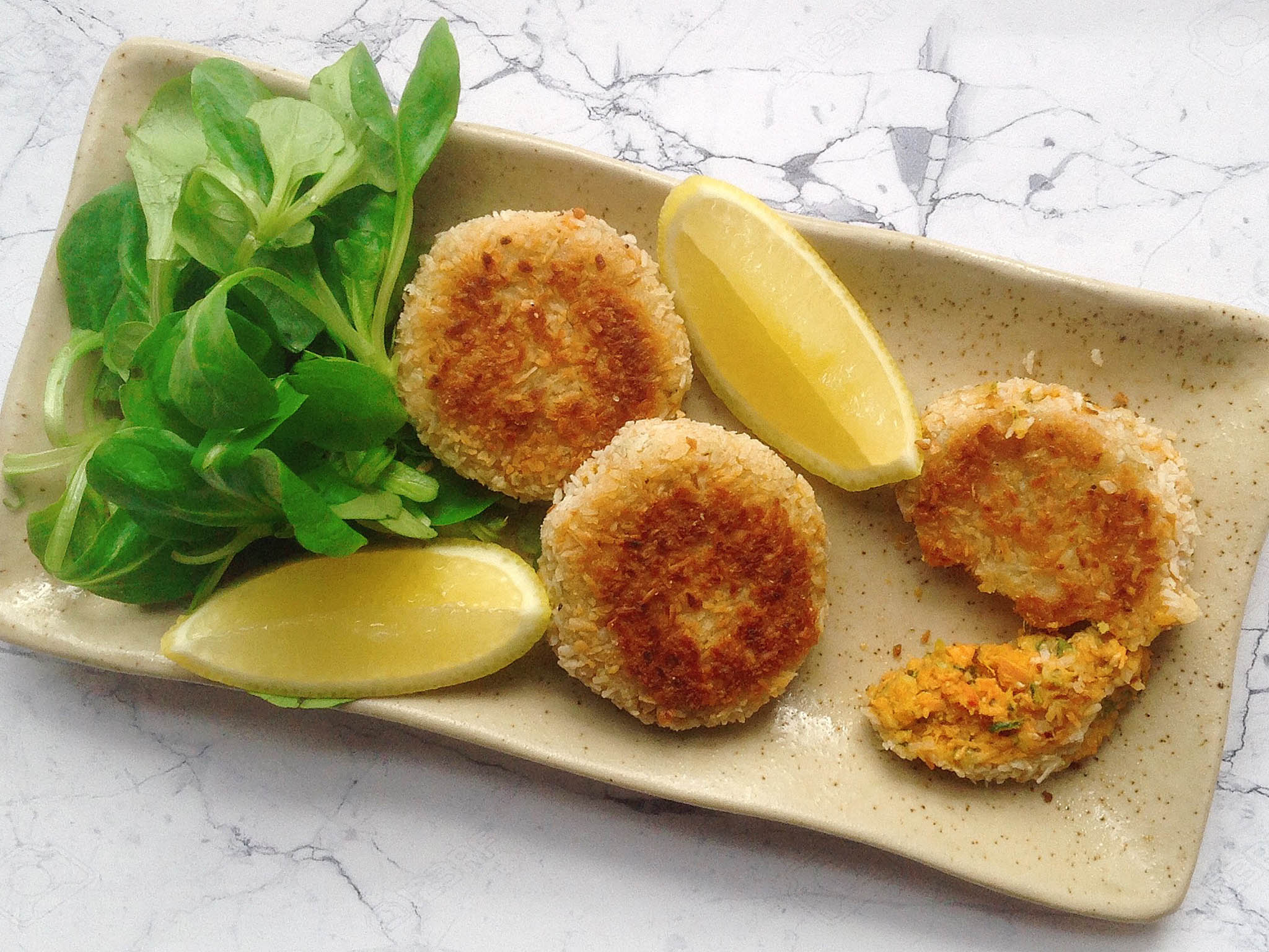 Crispy Homemade Potato Fish Cakes with Cod - Foodess