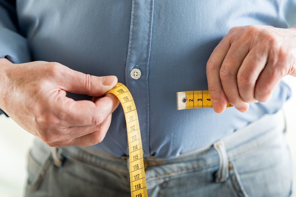 People who work longer hours are more likely to be obese, study finds