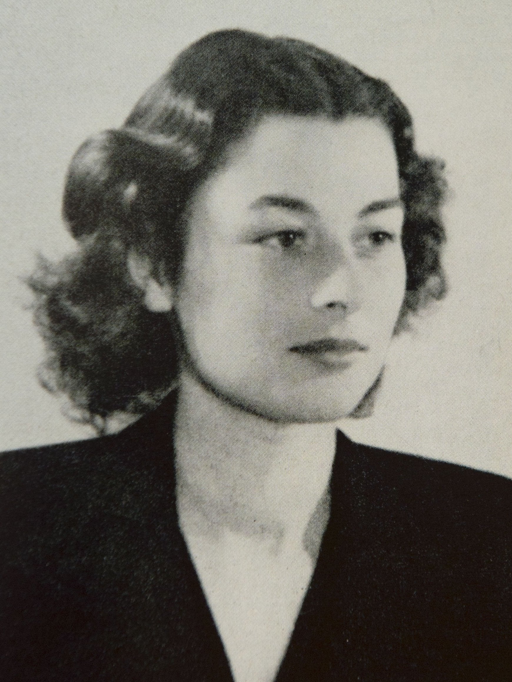 &#13;
WWII British secret agent Violette Szabo, posthumously awarded the George Cross &#13;