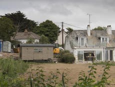 David Cameron buys shepherd’s hut for Cornwall holiday home