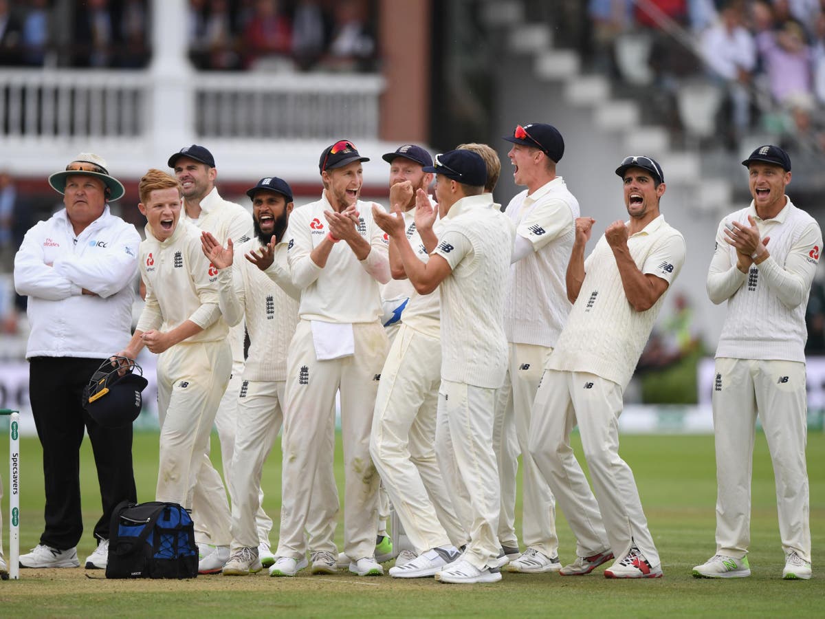 Stuart Broad and Jimmy Anderson roll back the years as England clinch ...