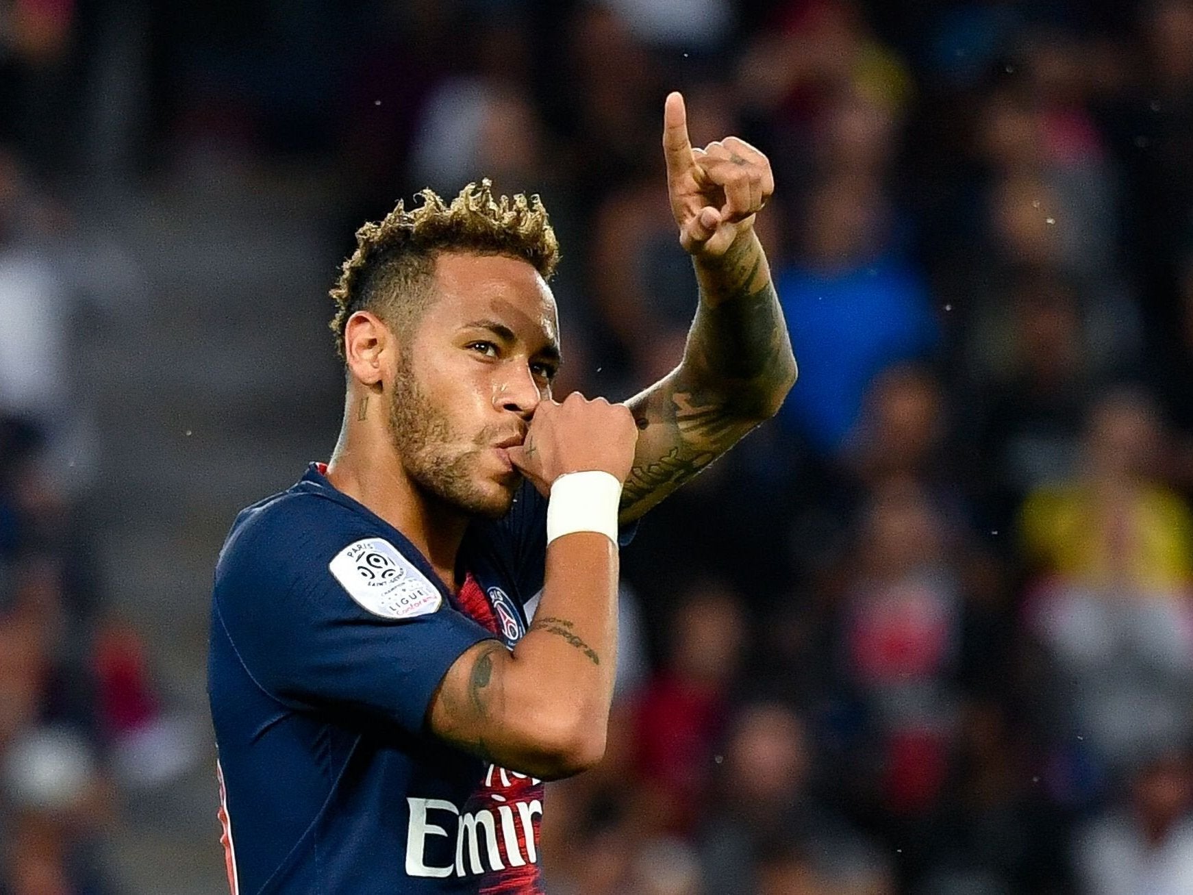 Neymar celebrates after putting PSG 1-0 ahead of Caen