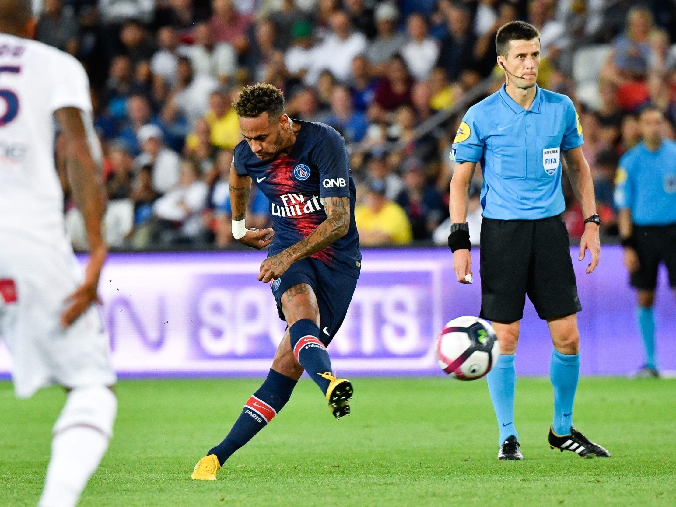 Neymar returned to put PSG ahead early in their Ligue 1 opener