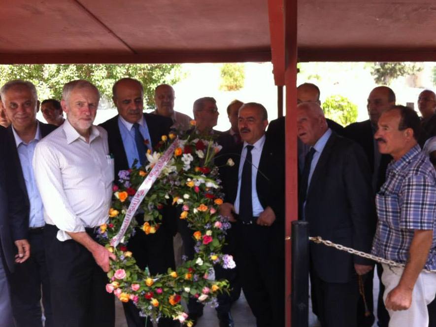Labour leader Jeremy Corbyn with a wreath at the ceremony in 2014