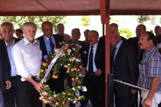Labour leader Jeremy Corbyn with a wreath at the ceremony in 2014