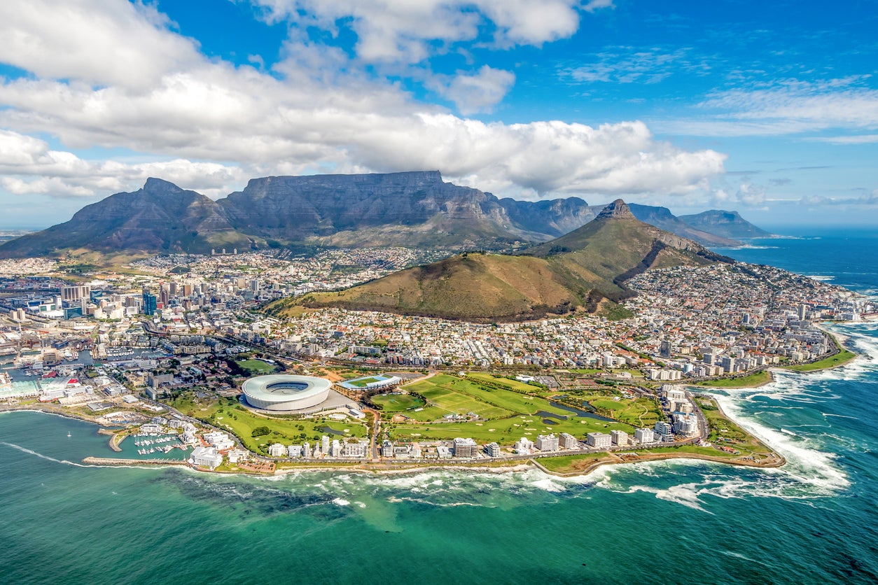 South Africa’s Cape Town has beaches and national parks