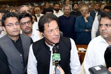 Imran Khan sworn in as Pakistan prime minister