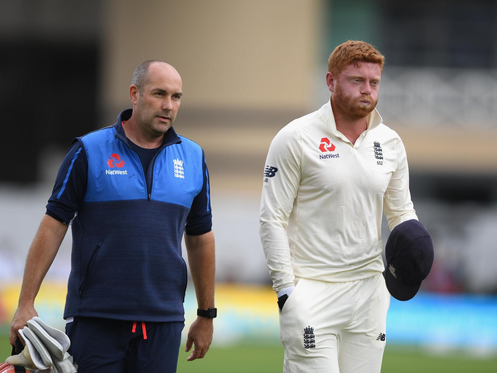 Jonny Bairstow leaves the field after sustaining the injury