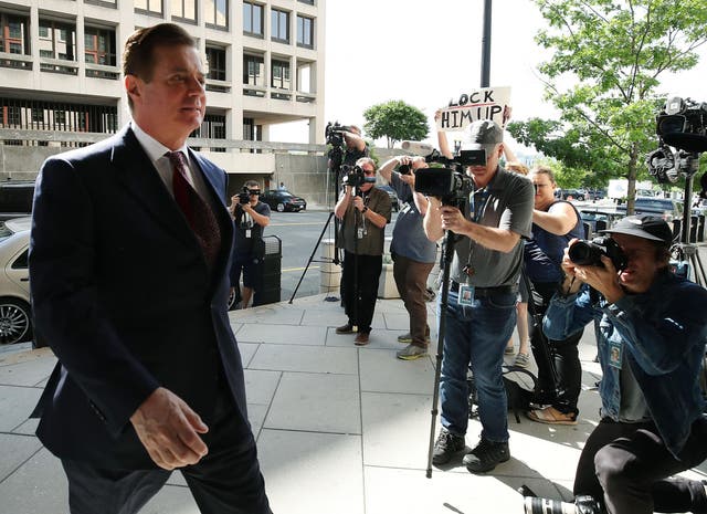 Former Trump campaign manager Paul Manafort arrives at the E. Barrett Prettyman U.S. Courthouse for a hearing