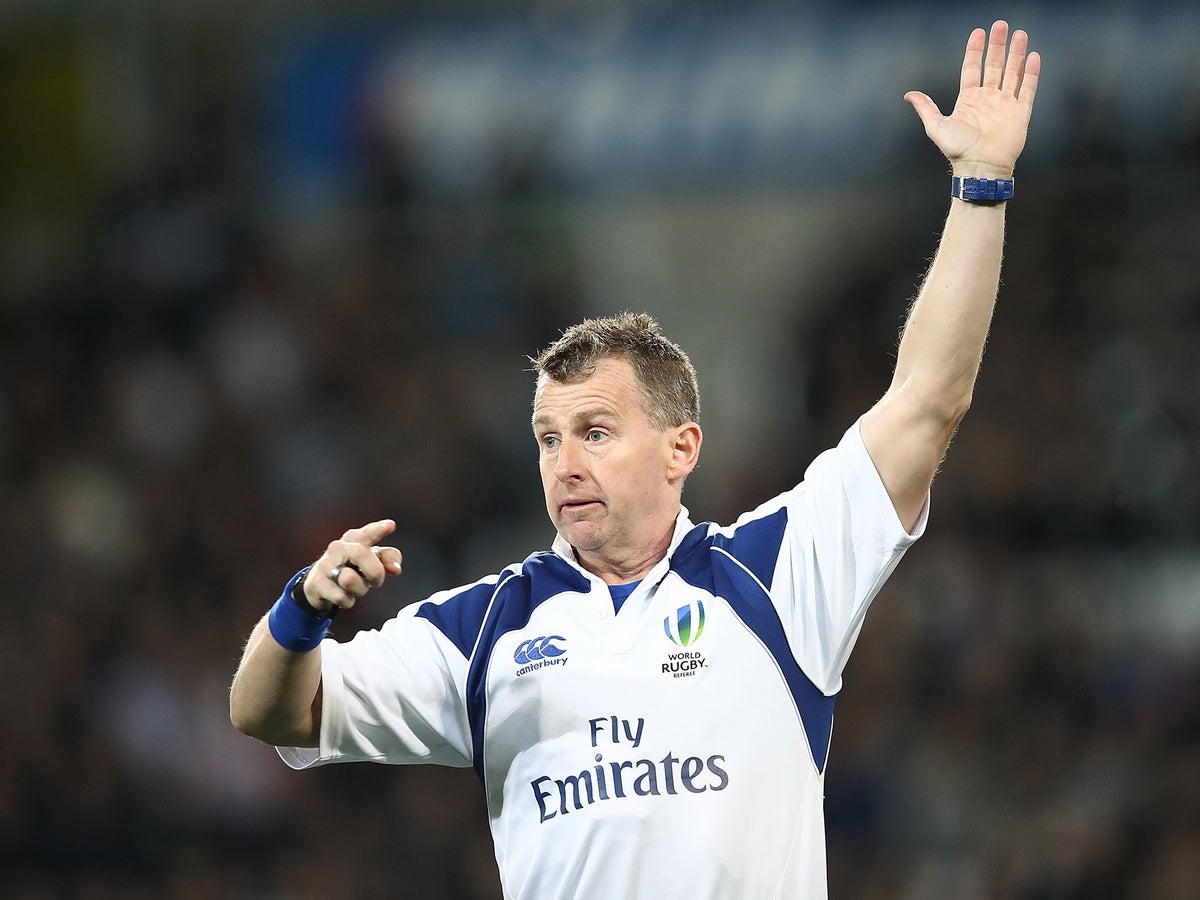 Nigel Owens Reveals Homophobic Abuse At Twickenham Nearly Made Him Retire Until Bill Beaumont Wrote Him A Letter The Independent The Independent