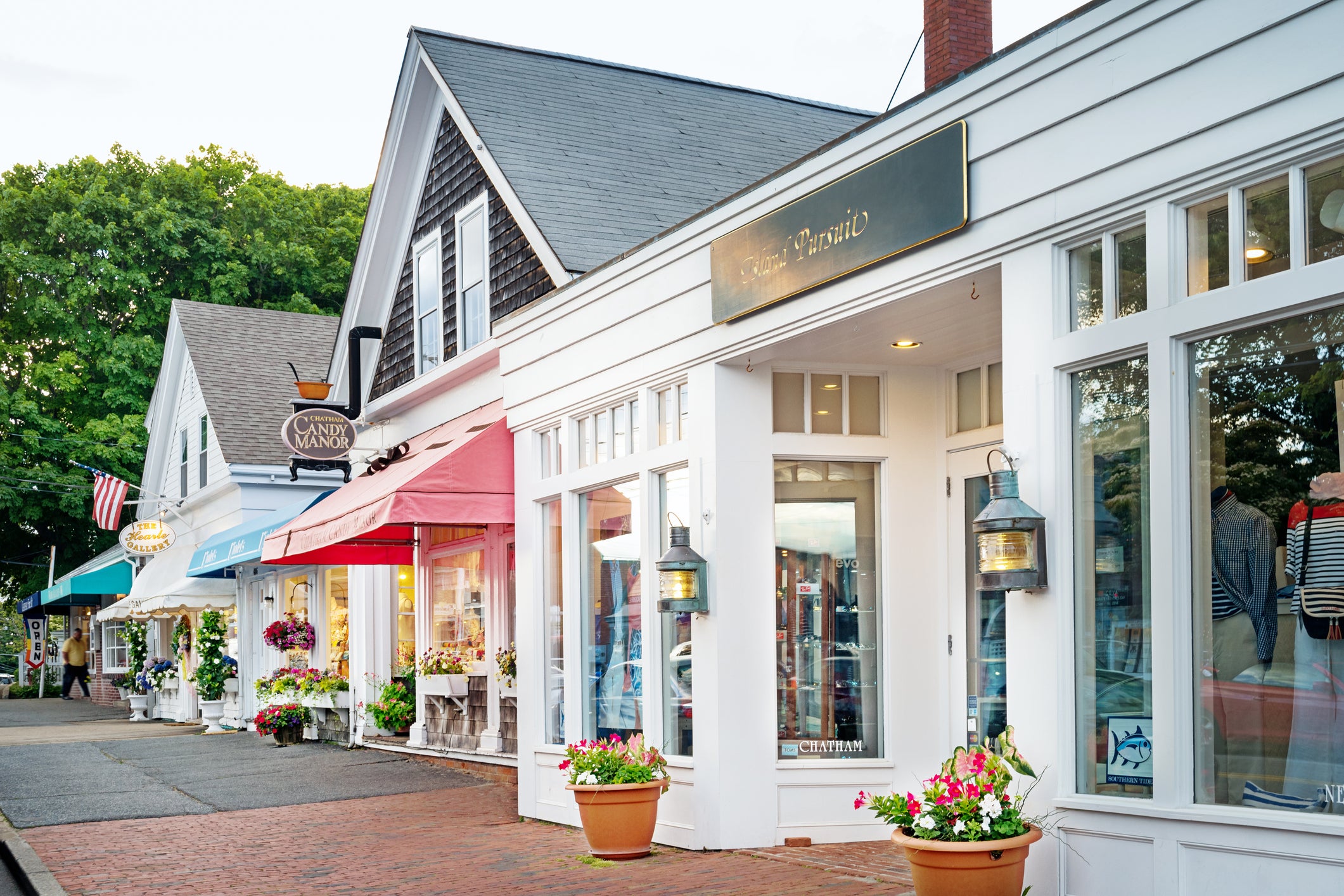 Visit the shops in Cape Cod before they close for the season