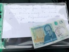 Paramedics find heartwarming note left on ambulance windscreen