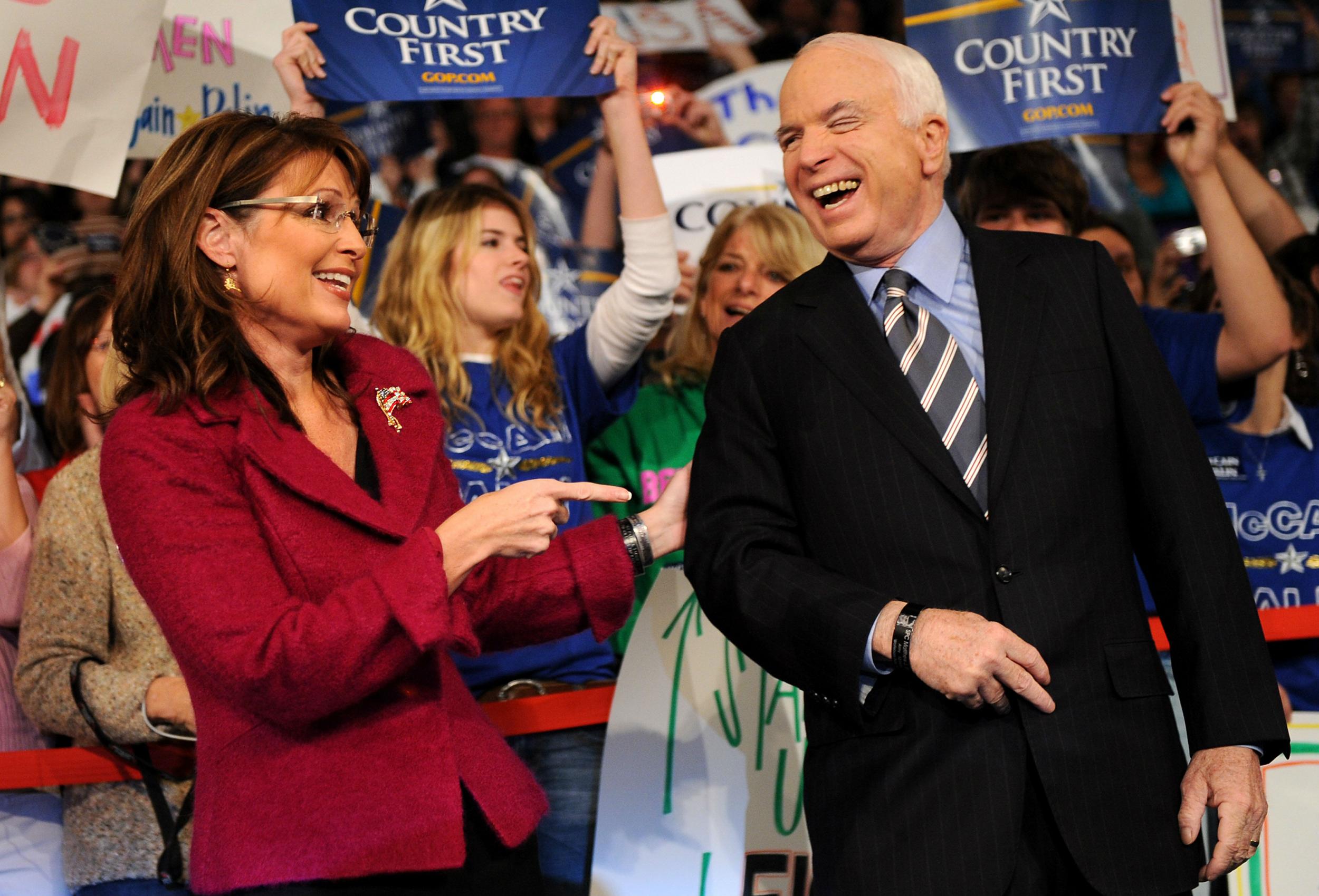2008 John McCain & Sarah Palin 2-1/4" Pin 09 Presidential Campaign Button 