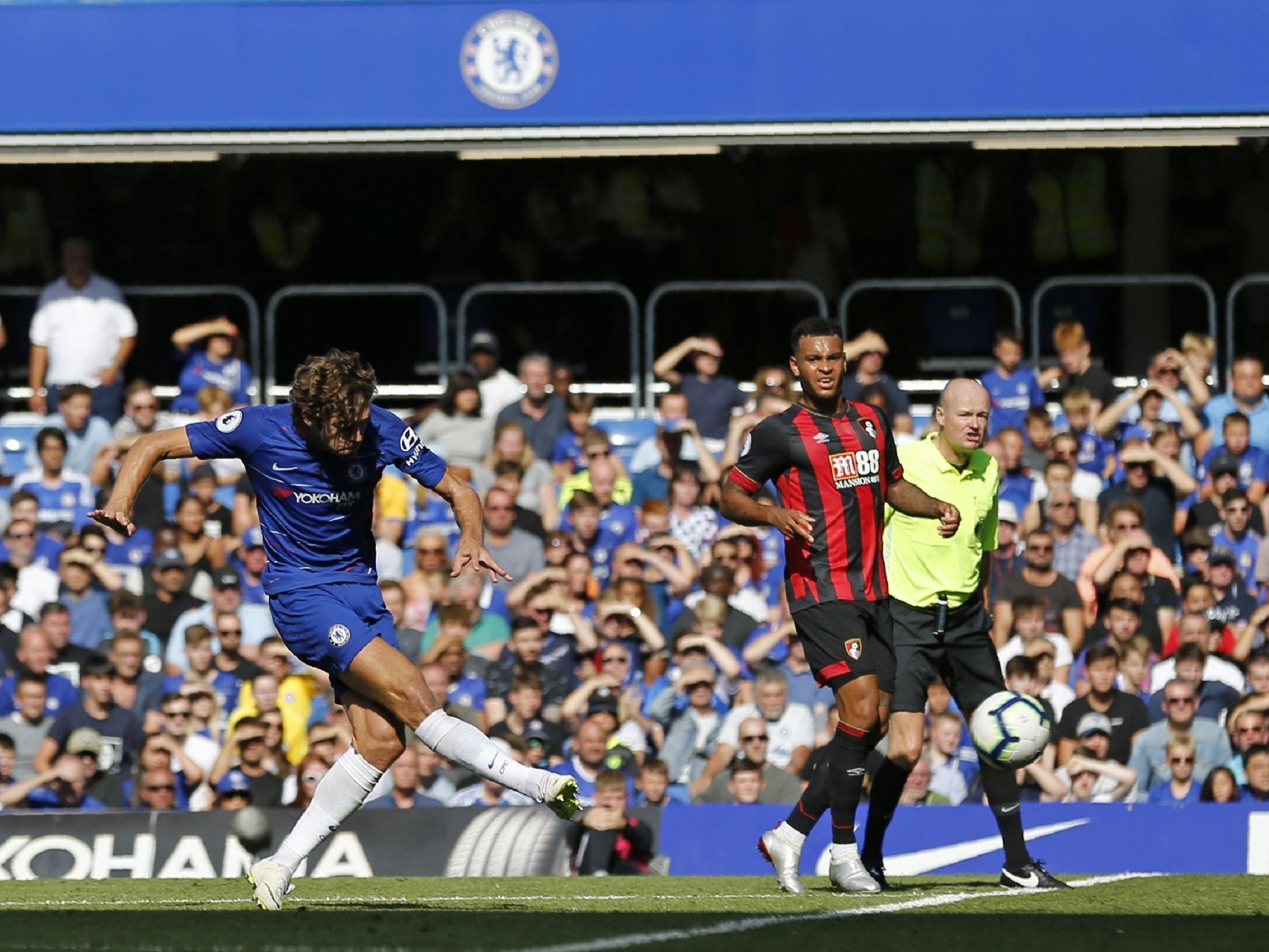 Marcos Alonso hits the post with a right-footed shot