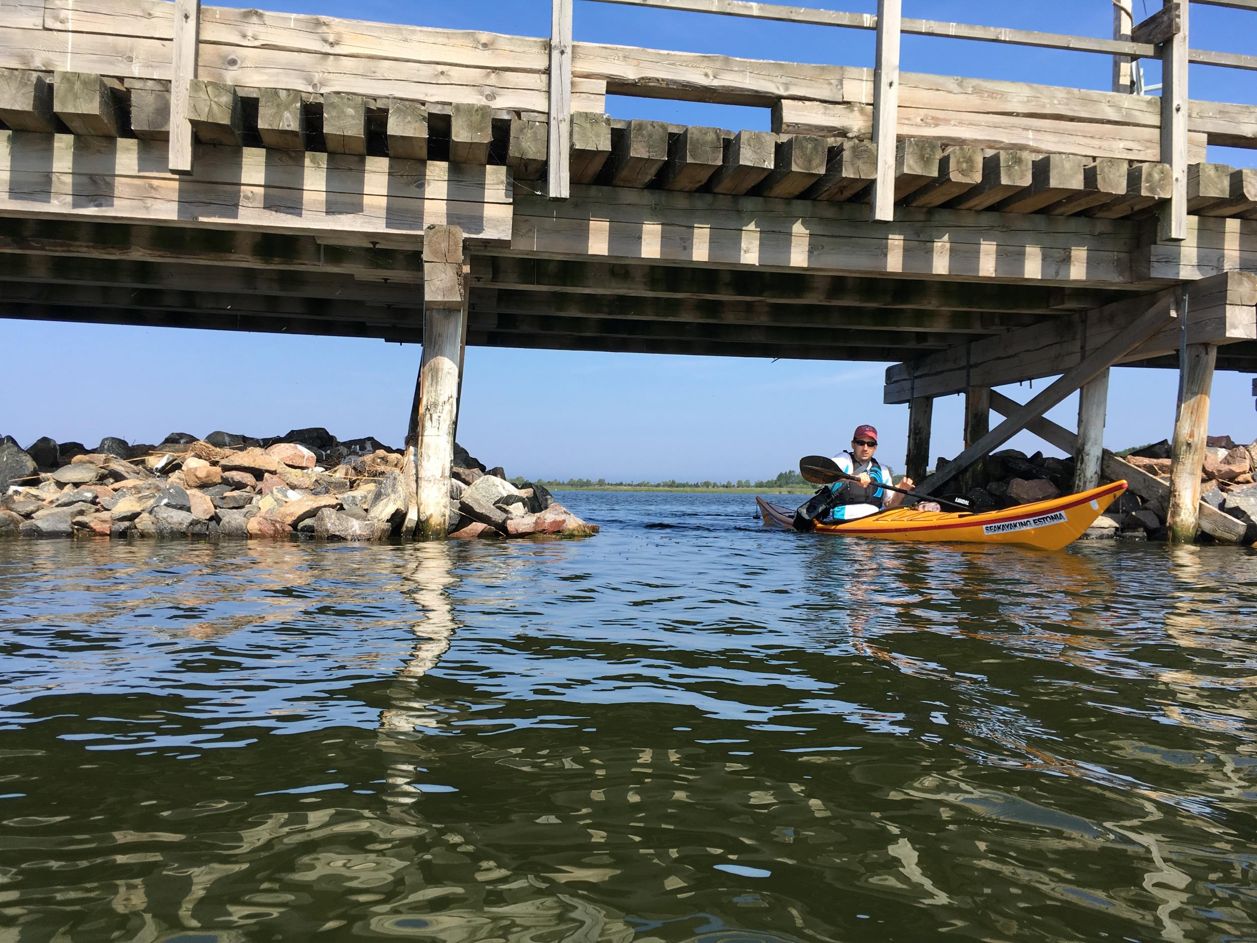 Alex Wright kayaked 12 miles around Estonian island Väike-Pakri