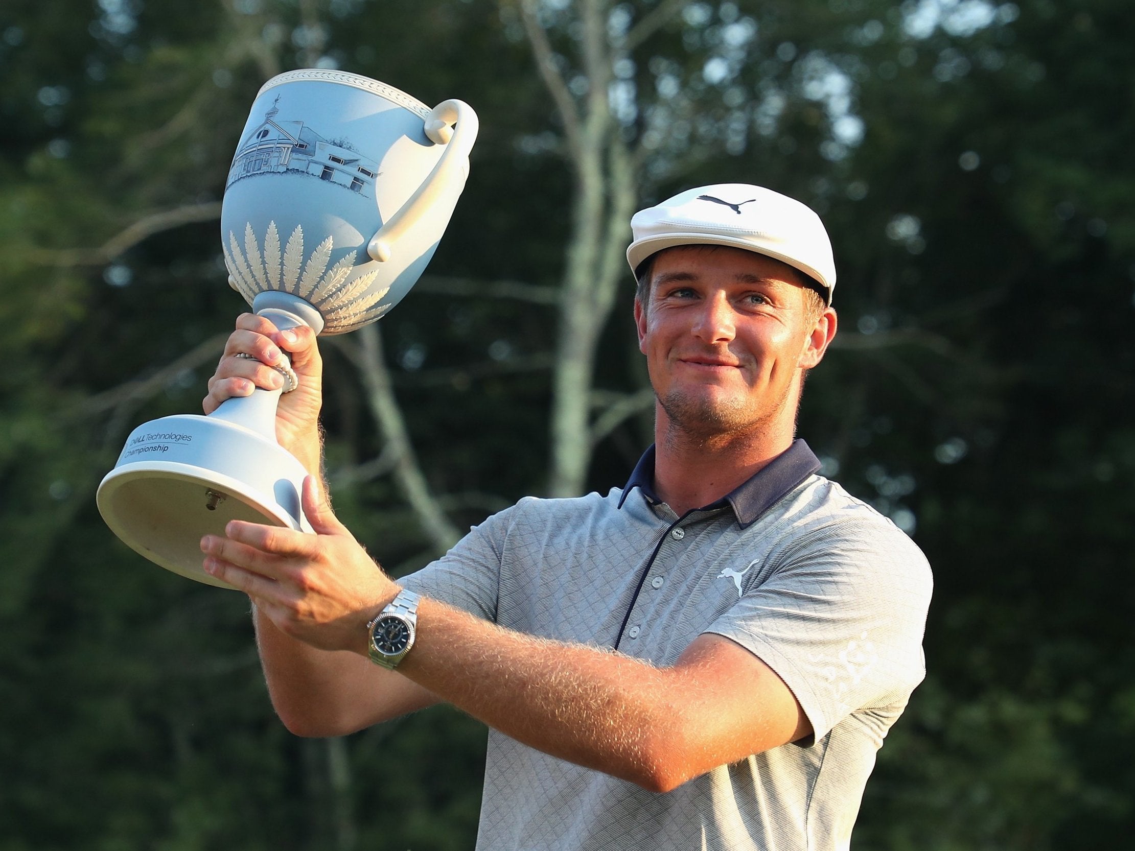 Bryson DeChambeau celebrates winning the Dell Technologies Championship in Boston