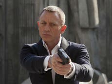 Daniel Craig signs up to new film confirming Bond delay