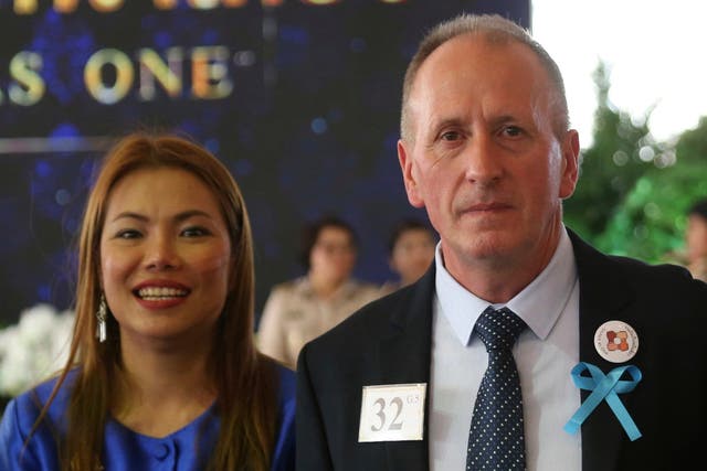 Vern Unsworth and his wife Woranan Ratrawiphukkun at an event in Bangkok to celebrate the successful cave rescue