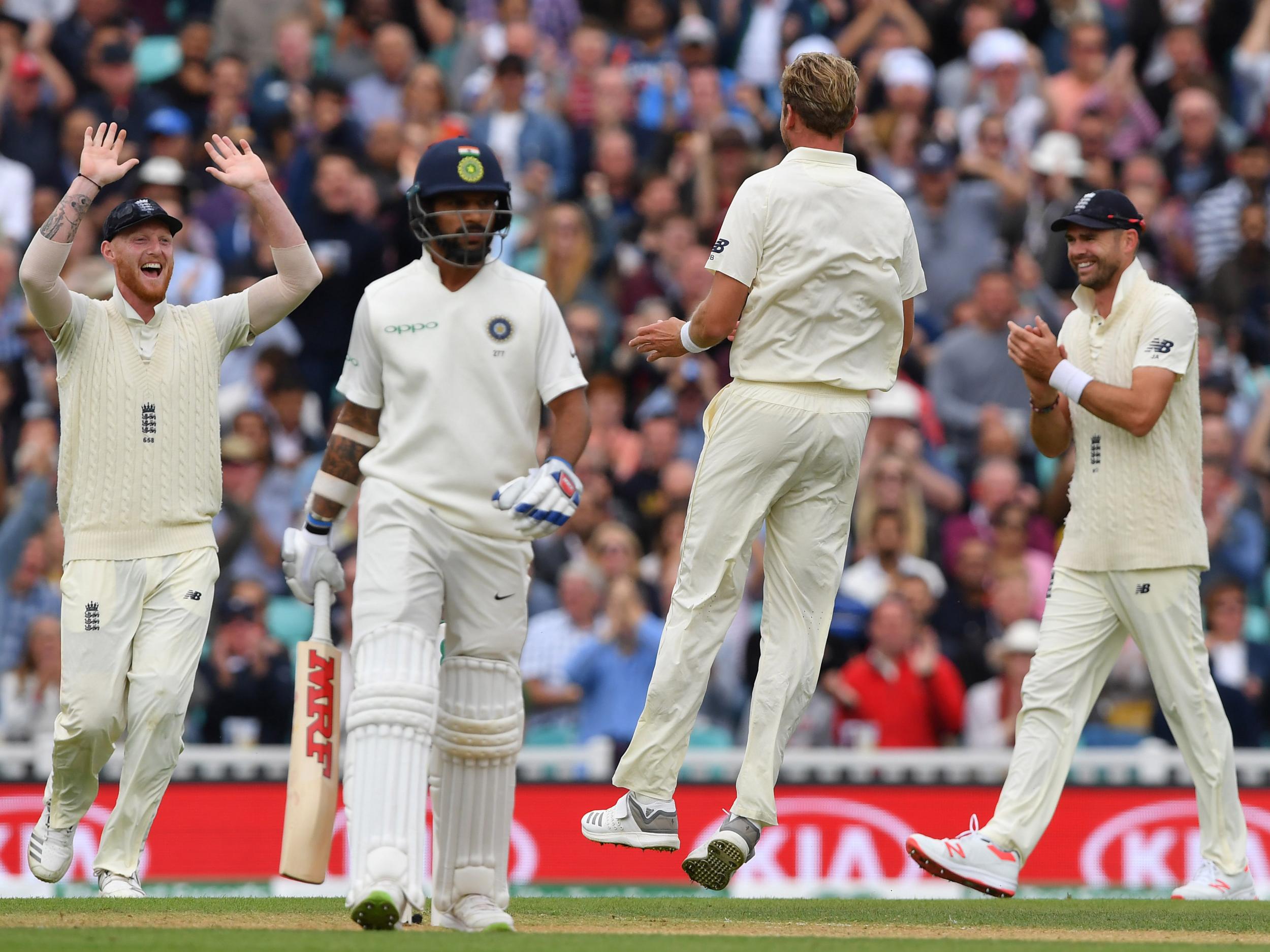 England celebrate as Shikhar Dhawan goes for no runs