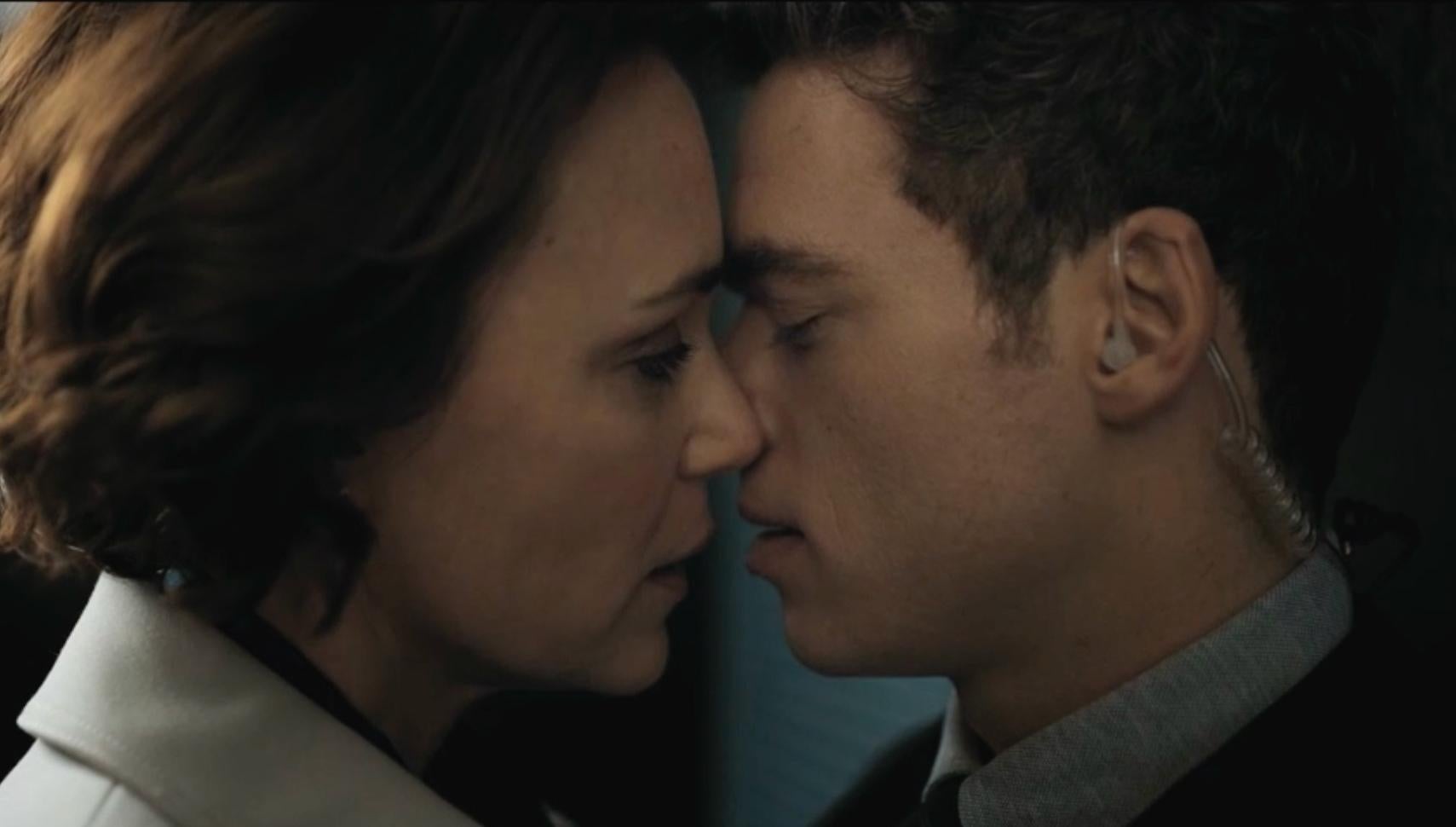 Keeley Hawes and Richard Madden in 'Bodyguard'