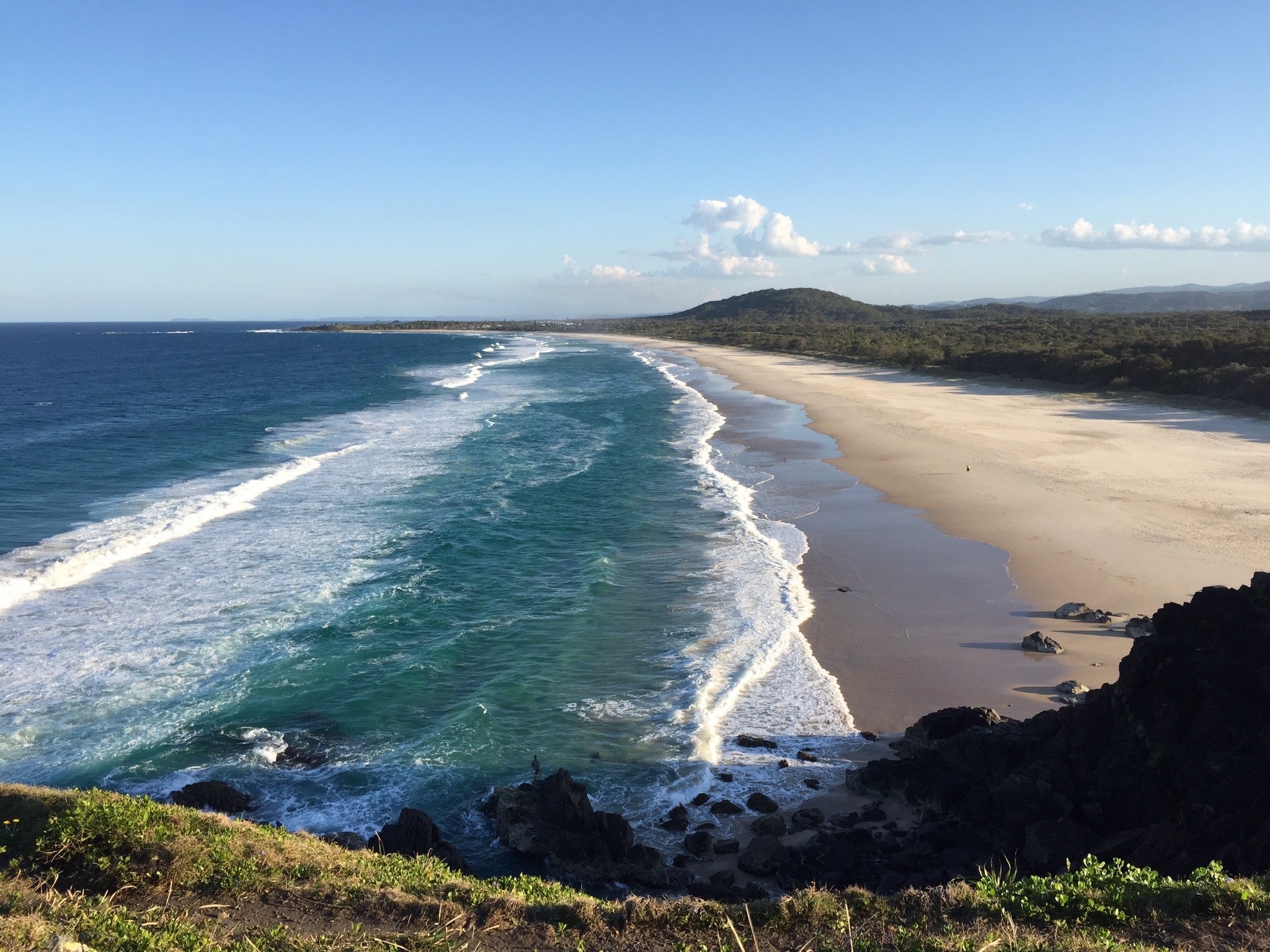 The waves of hippy Byron Bay